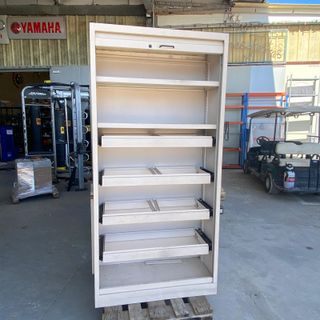 Armario archivador metálico con persiana