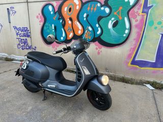 Vespa 300 Sei Giorni Gris