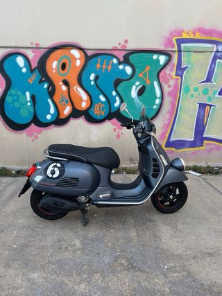Vespa 300 Sei Giorni Gris