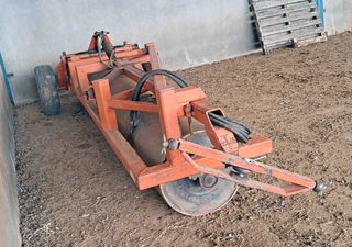 Rulo agrícola completamente hidráulico 4,50 metros