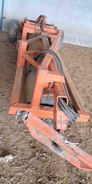 Rulo agrícola completamente hidráulico 4,50 metros