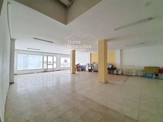 Local comercial en venta en Txagorritxu - El Pilar en Vitoria-Gasteiz