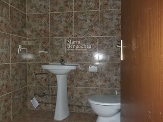 Local comercial en venta en Txagorritxu - El Pilar en Vitoria-Gasteiz