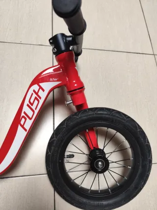 Bici sin pedales Puky roja