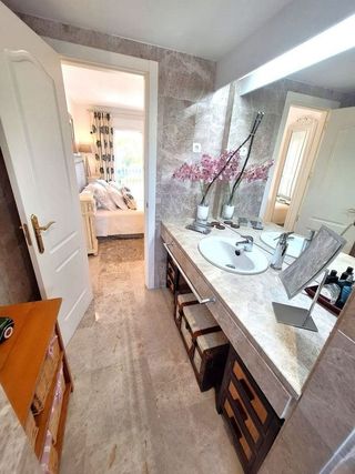 Casa en venta en Los Naranjos - Las Brisas en Marbella