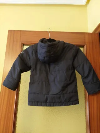 Cazadora Gocco azul marino acolchada