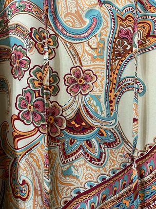 Blusa estampada paisley