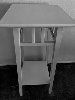 Mesa auxiliar madera blanca