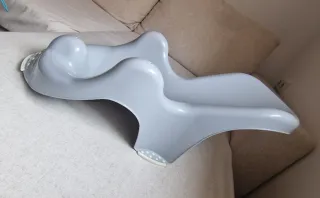 Asiento bañera bebé gris