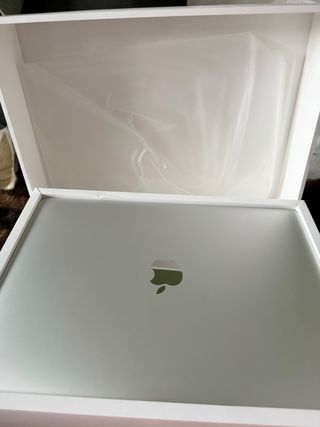 MacBook Pro 13 M1 SSD de 512GB salud batería 99%