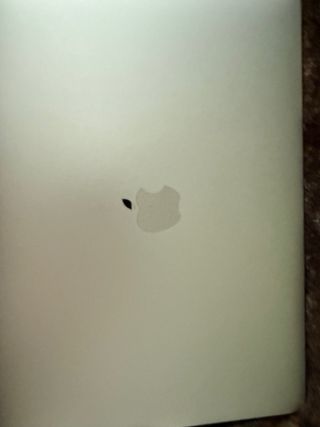 MacBook Pro 13 M1 SSD de 512GB salud batería 99%