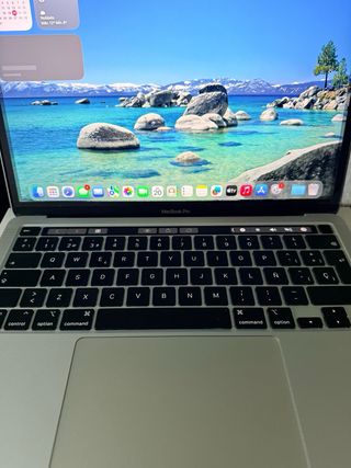 MacBook Pro 13 M1 SSD de 512GB salud batería 99%