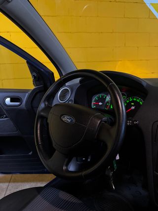 Ford Fusion 1.4 16v Trend