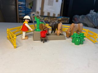Playmobil 3499 Granjera con Vacas