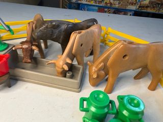 Playmobil 3499 Granjera con Vacas