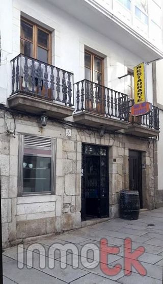 Local comercial en venta en Ciudad Vieja en Coruña (A)