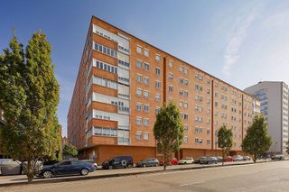 Piso en venta en El Polígono en Gijón