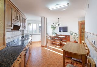 Piso en venta en El Polígono en Gijón