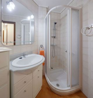 Piso en venta en El Polígono en Gijón