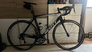 Bicicleta Scott Foil Negra y verde