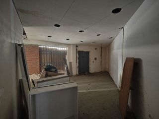 Local comercial en venta en Los Remedios en Sevilla