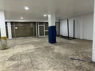 Local comercial en alquiler en Sant Miquel - Tres Torres en Granollers