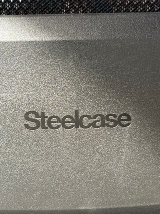 Silla de oficina negra