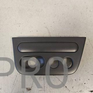 EMBELLECEDOR INFERIOR CONSOLA CENTRAL PEUGEOT 306