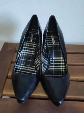 Zapatos de fiesta negros sin estrenar