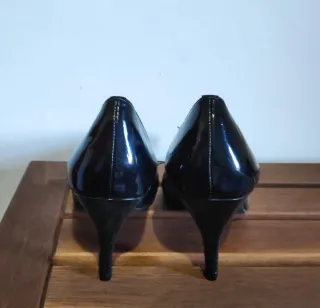 Zapatos de fiesta negros sin estrenar