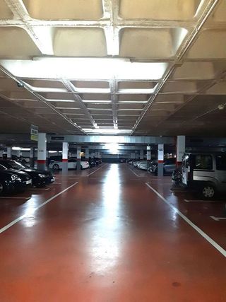 Garaje en venta en Los Boliches en Fuengirola