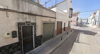 Casa adosada en venta en Peñamefecit - Avda Barcelona en Jaén