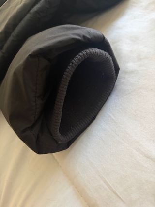 Chaqueta Glorious Gangsta Negra con Capucha