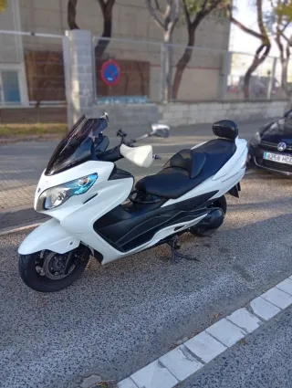 Suzuki Burgman 400  abs Blanca