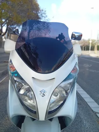 Suzuki Burgman 400  abs Blanca