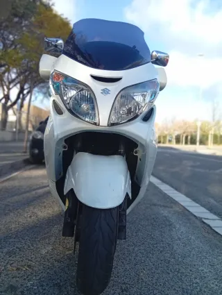 Suzuki Burgman 400  abs Blanca