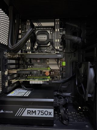 Servidor/NAS 32GB ECC XEON 24 CPU Muy Potente