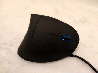 Ratón Vertical Trust Verto Cable