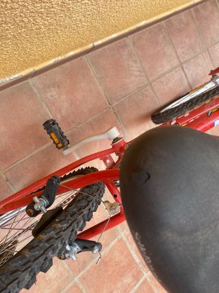 Bicicleta infantil roja Vivanti