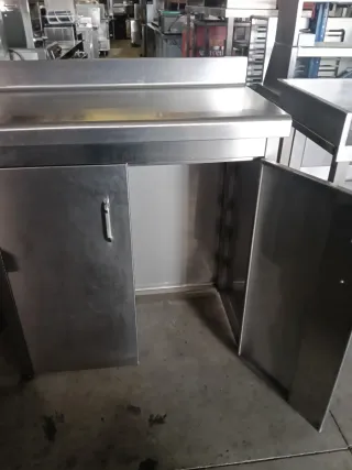 Mueble Acero Inoxidable con Puertas