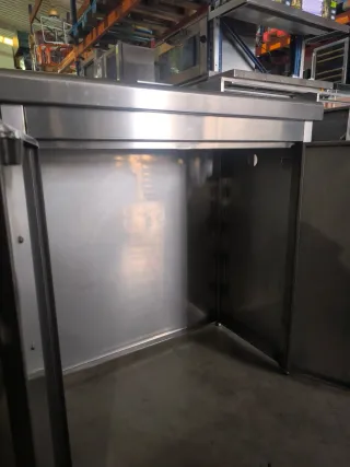 Mueble Acero Inoxidable con Puertas