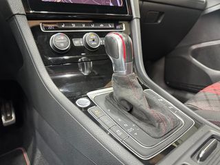 Volkswagen Golf GTI TCR 2.0 TSI 213kW290CV DSG