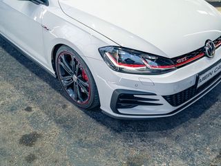 Volkswagen Golf GTI Performance 2.0 TSI 180kW245CV DSG