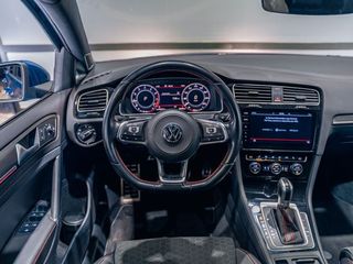 Volkswagen Golf GTI Performance 2.0 TSI 180kW245CV DSG