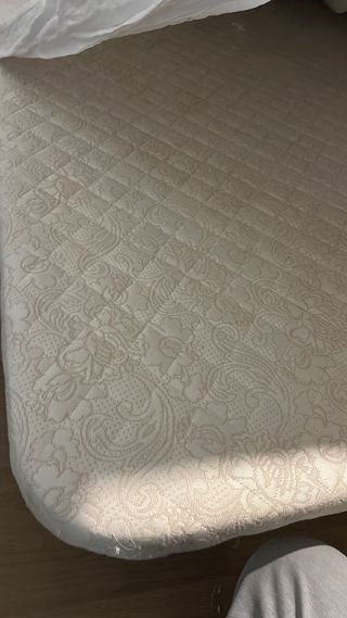 Cama 150x200 con somier y colchón