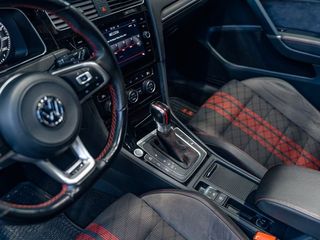 Volkswagen Golf GTI TCR 2.0 TSI 213kW290CV DSG