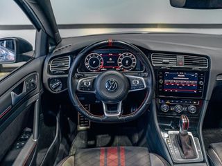 Volkswagen Golf GTI TCR 2.0 TSI 213kW290CV DSG