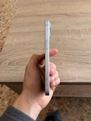 iPhone 15 128GB Azul