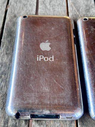 Lotto 2 Apple iPod Touch 32GB e 8GB 4th Gen. A1367