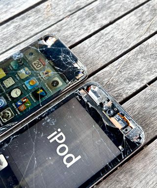 Lotto 2 Apple iPod Touch 32GB e 8GB 4th Gen. A1367